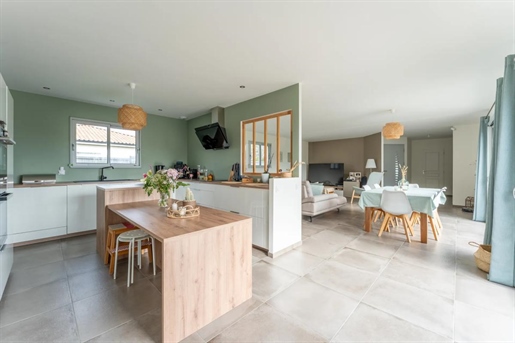 Advert pic 0