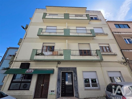 Leilighet med 2 Rom i Caldas da Rainha - Nossa Senhora do Pópulo, Coto og São Gregório med 71,5