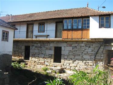 Hus i Portugal, tidligere herregård i Nord