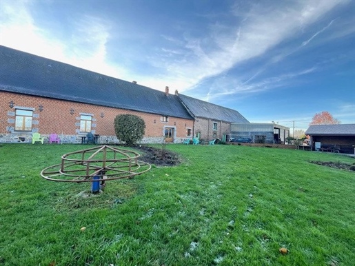 Magnifique propriété avec gîte, terrain et nombreuses dépendances !