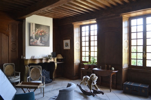 Claveyson (Drôme) – Propiedad del siglo XVI con habitaciones de huéspedes y jardín excepcional