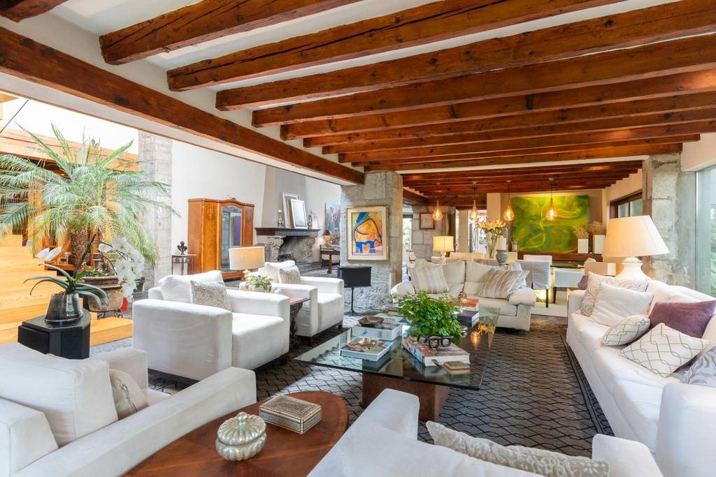 Luxury house for sale in Santa Fe, private and secure community