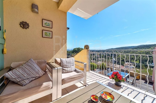 Roquebrune-Sur-Argens: Maison 4p au calme avec jardin et piscine