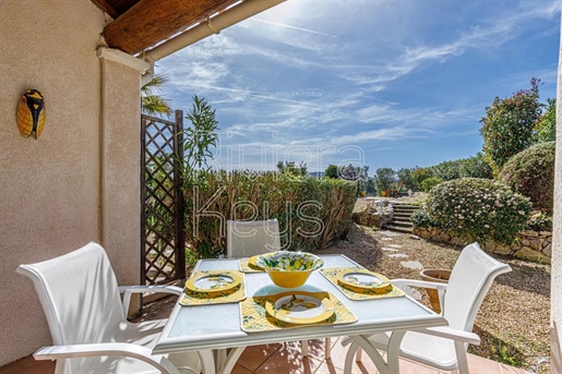 Semi-Detached house, closed residence, pool in Roquebrune-sur-Argens