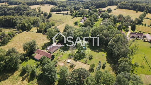 Corps De Ferme En Pierre Avec Grange, Garage, Cave