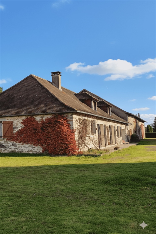 Farmhouse and its 19.50 hectares of adjacent farmland