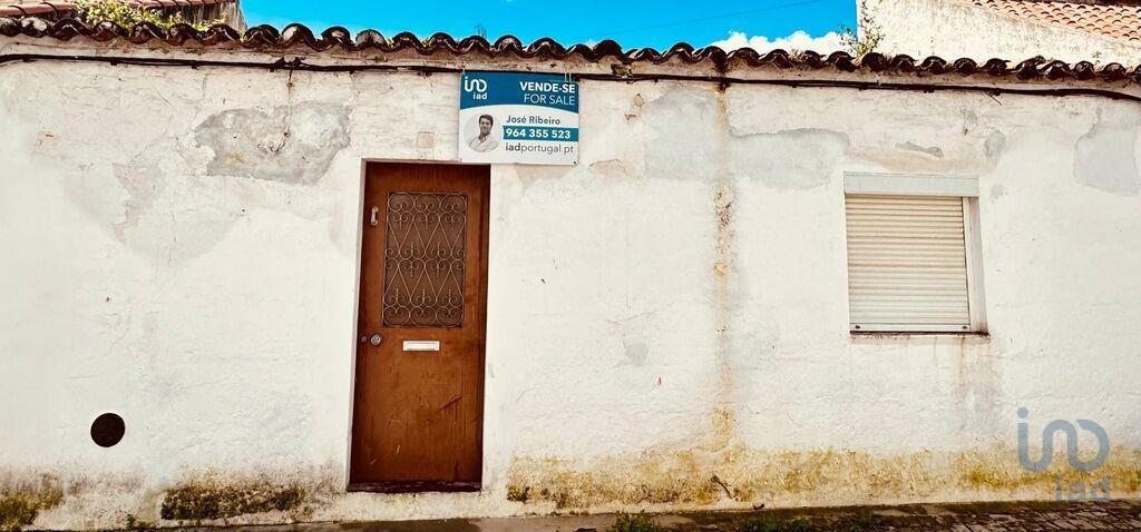 Home / Villa with 2 Rooms in Moura (Santo Agostinho e São João Baptista) e Santo Amador with 103,00