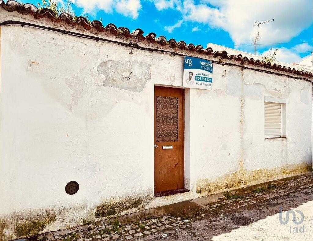Home / Villa with 2 Rooms in Moura (Santo Agostinho e São João Baptista) e Santo Amador with 103,00