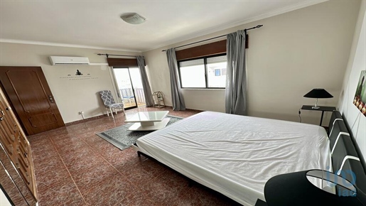 Appartement met 2 Kamers in Faro met 106,00 m²