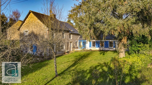 Sole agent : delightful country property with large gardens close to Moncontour