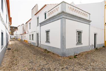 Maison Avec Cour|À Vendre|Centre Historique Évora
