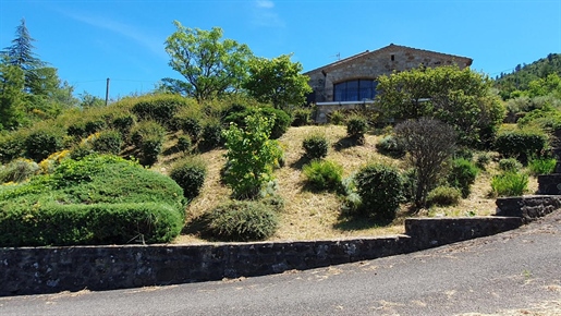 Aux Vans maison pierres avec vue dégagée + appartement T2 - Magnifique terrain arboré