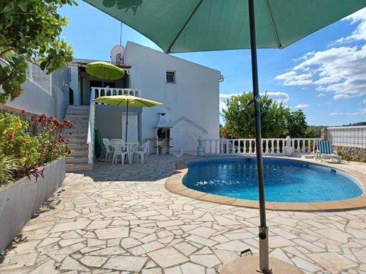 Freistehende Villa mit 2+1 Schlafzimmer und Pool in Sao Bras De Alportel