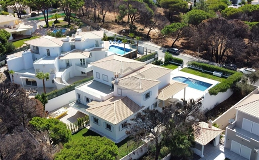 Vilas Alves, Almancil Villa de luxe entièrement rénovée de 5 chambres avec piscine chauffée