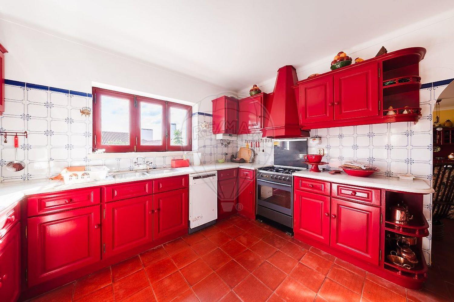 Purchase: House (2500)
