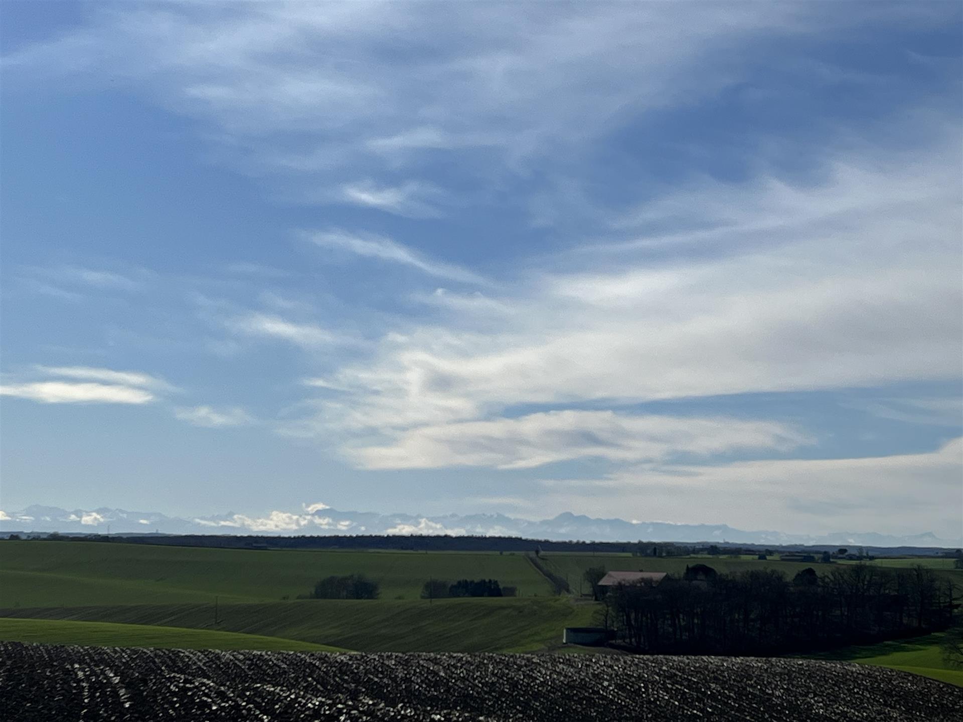 Country house 200m² - 5 bedrooms - Outbuildings - Pyrenees view