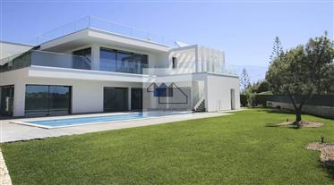 Newly Built Luxury Villa In A Beautiful Location In Ferragudo