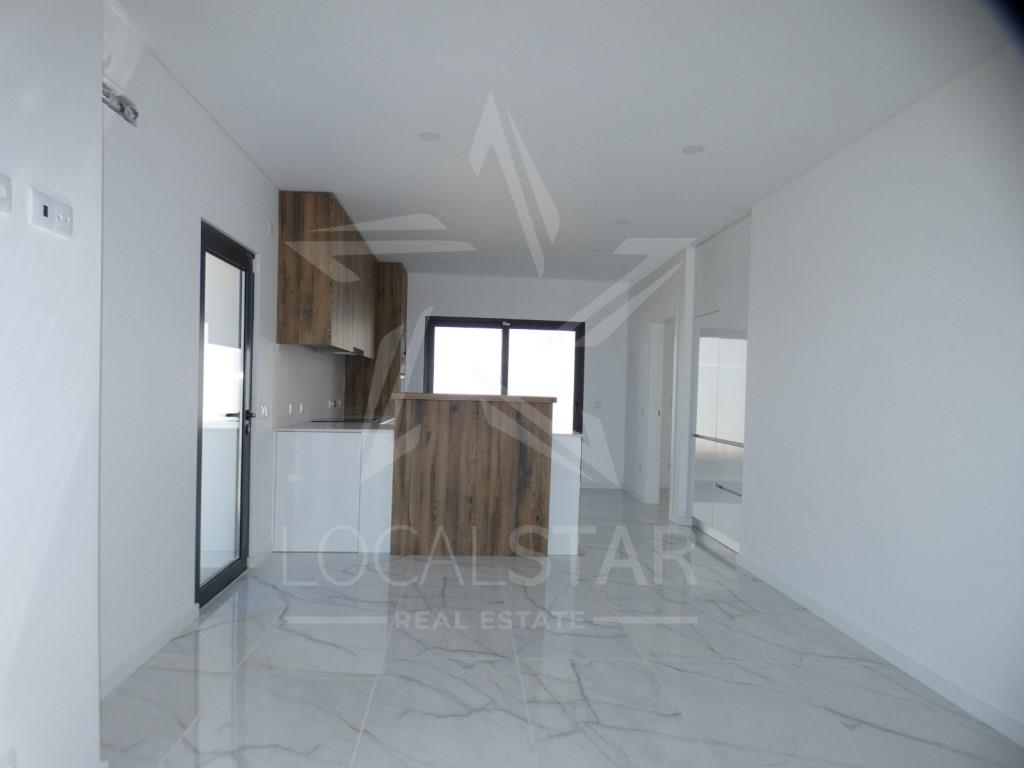 Contemporary 4 Bedroom Duplex House