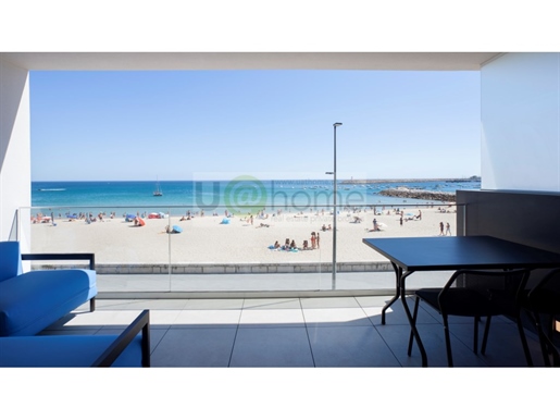 Sesimbra frente a la playa, terraza 85m2, rentabilidad garantizada del 4%