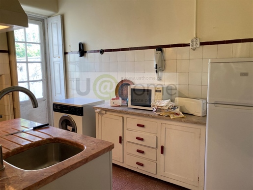 3+1 bedroom semi-detached house with backyard and garage in Figueira da Foz