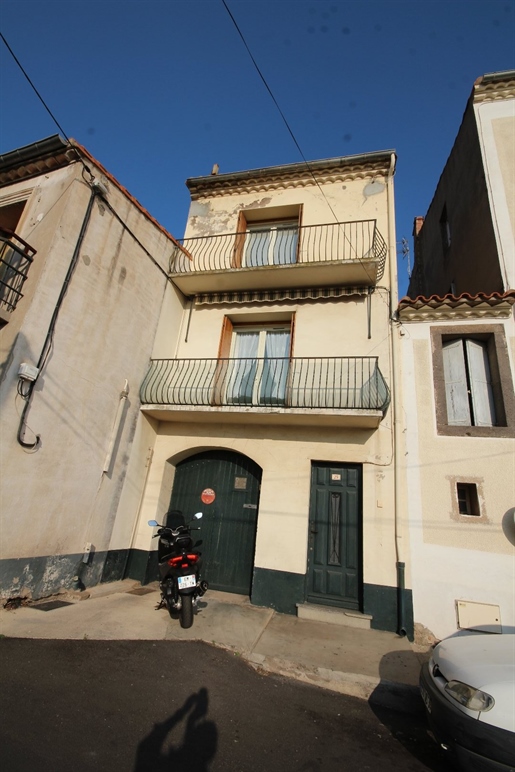 Agde v blízkosti Hérault Townhouse Garáž se 4 ložnicemi