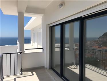 Apartment T2 With Parking Center Sesimbra