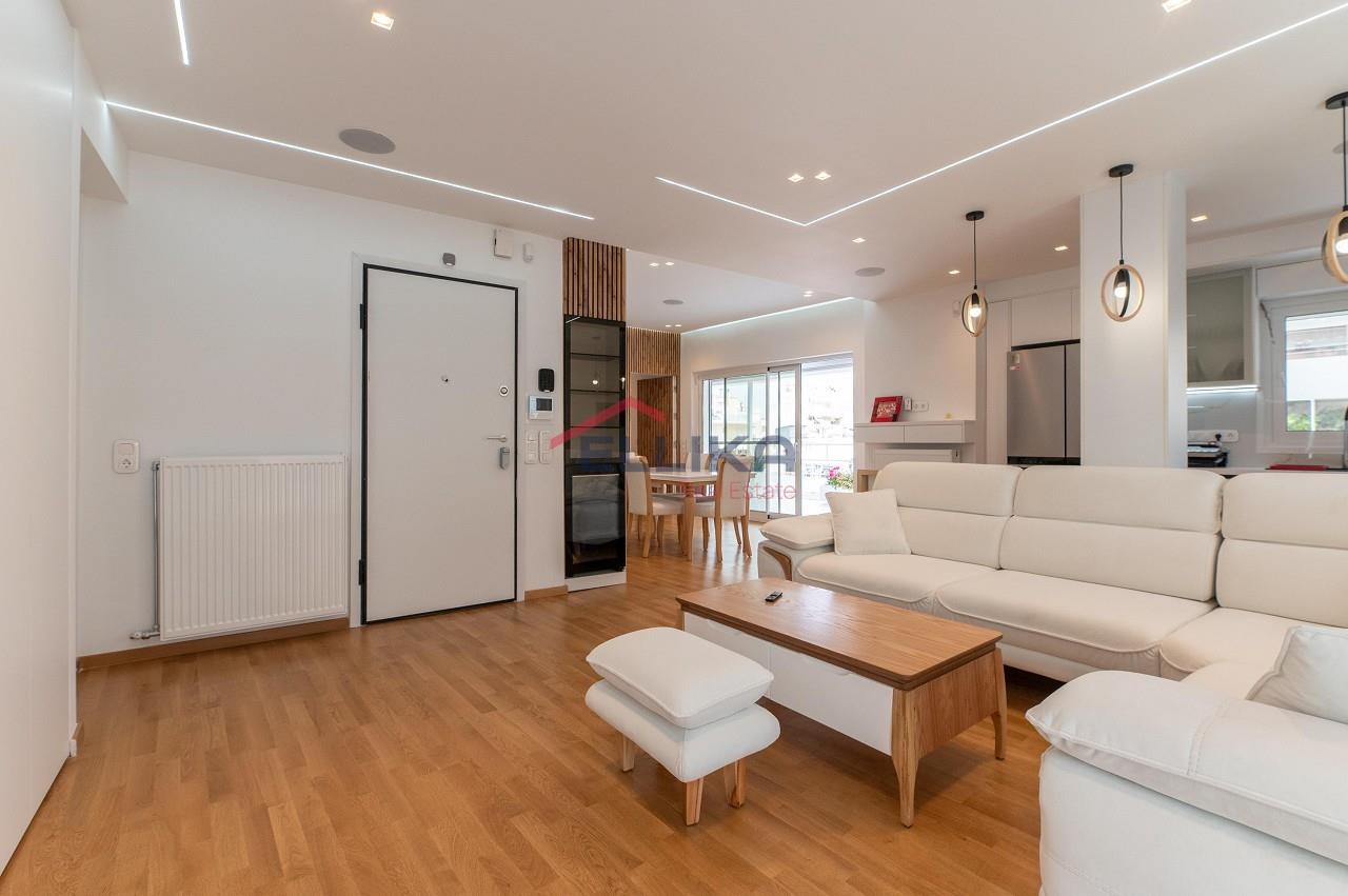 Maisonette in Neos Kosmos