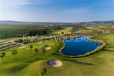 Modern and Spacious 2-bedroom Apartment in Golf