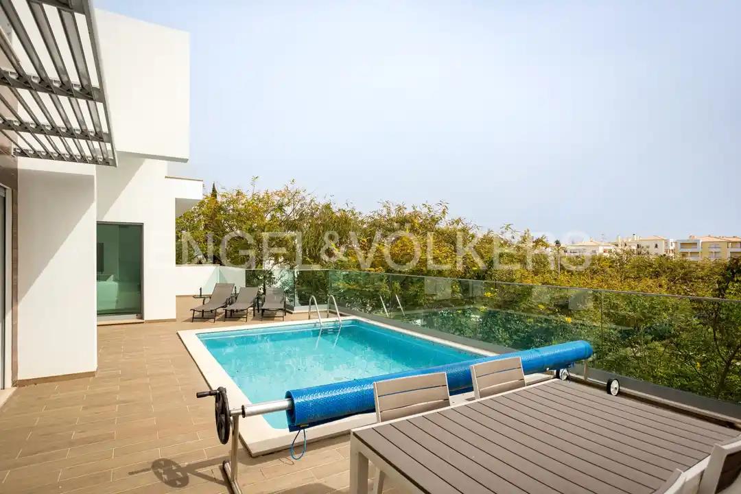  3-bedroom villa with pool in Albufeira