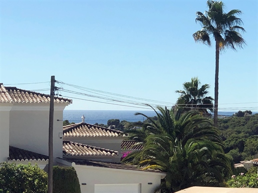 Villa in toller Lage mit Meerblick in der Nähe von El Portet