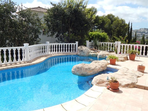 Sea view villa for sale with additional plot in Pla del Mar, Moraira, walking distance to shops and