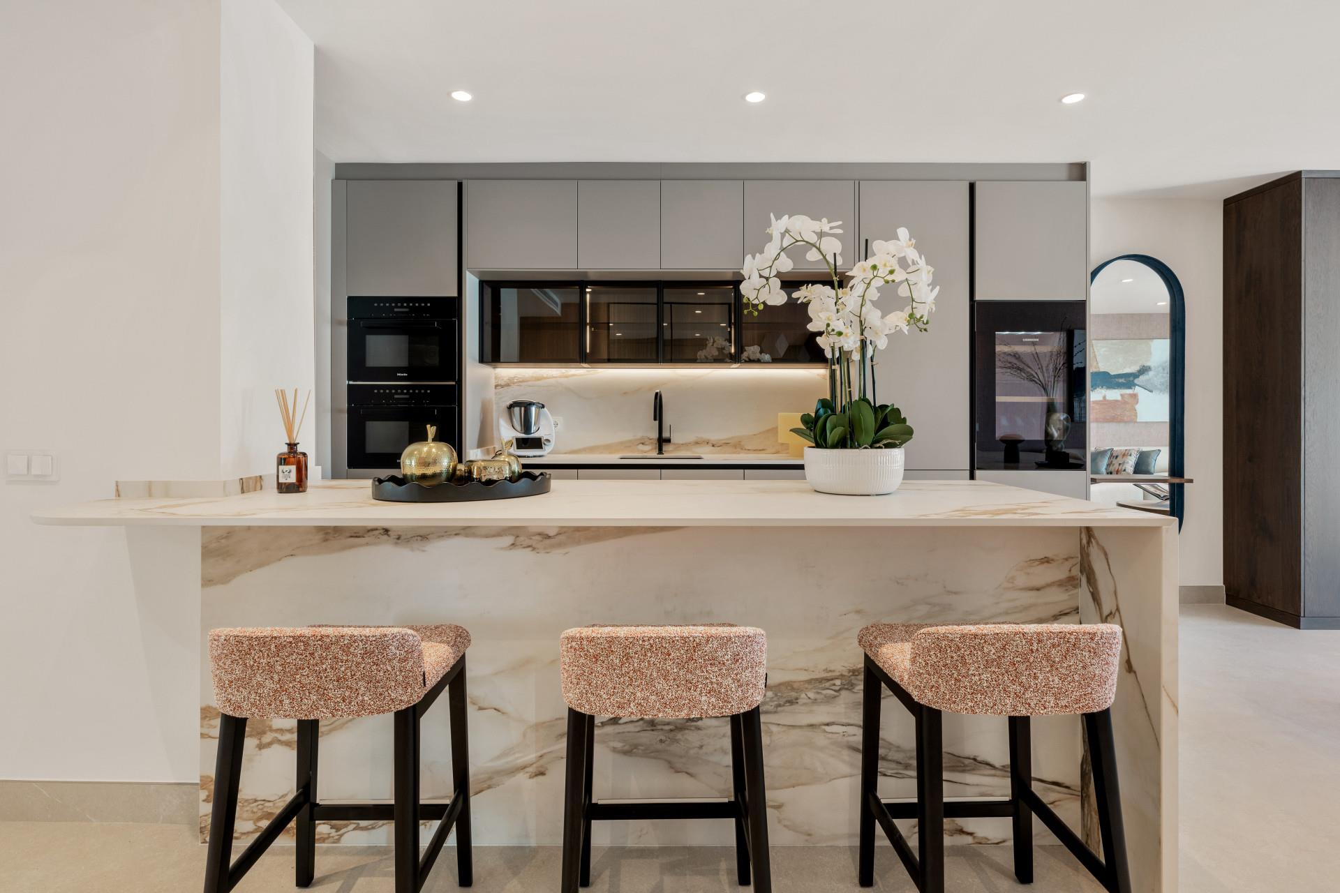 Purchase: Apartment (29600)