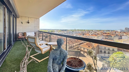 Montpellier, Duplex T4 avec vue sur la place de la Comédie, terrasse, calme, parking