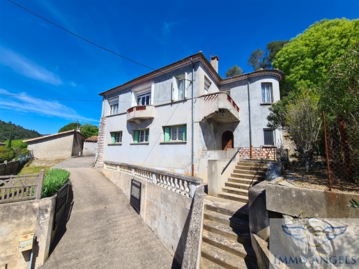 Hérault in Ganges, House 131m2, garage and terrace on 1378m2 of land.