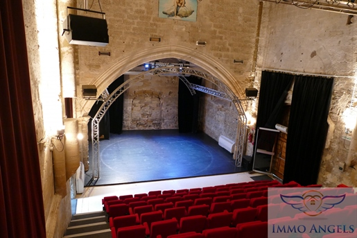 Avignon (84) Intramuros, Restaurant und Theater auf ca. 520m2 Privatkurs