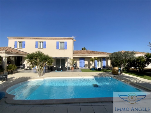 Gard-Langlade Prestigious 8 room villa, outbuilding, swimming pool.