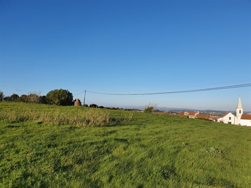Land with panoramic view near Bombarral