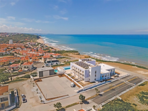 דירות קו הים הראשון בפראיה דה ארייה ברנקה (Praia da Areia Branca)