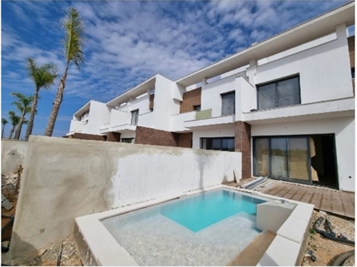 Villa mit Pool in Wohnanlage - Algarve