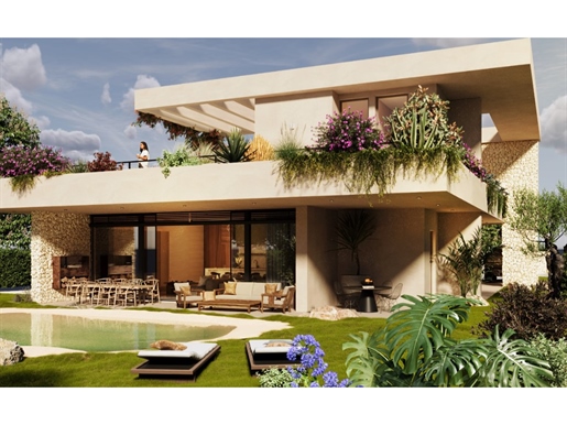 Villas with luxury finishes next to the golf resorts