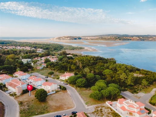 Plot for detached house just 220 meters from Óbidos Lagoon