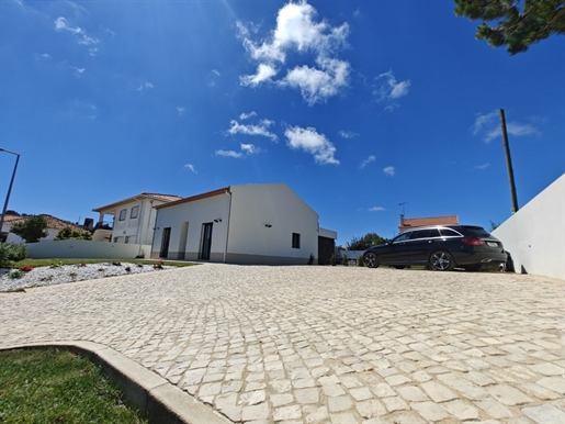 Encantadora villa de 3 dormitorios con 700 m² de terreno cerca del Castillo de Óbidos