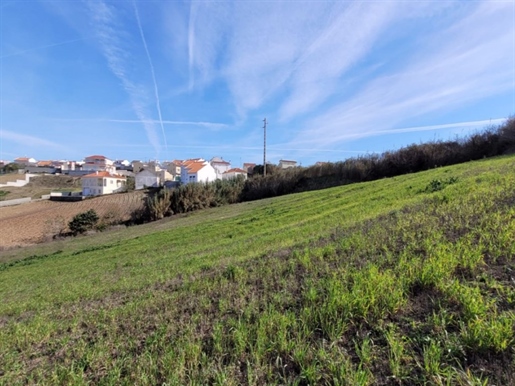 Land only 500 meters from the sea in Atalaia - Lourinhã with pre-study for allotment