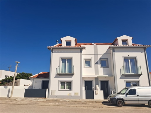 Villa im Zentrum von Ferrel, 3 Minuten vom Strand Baleal entfernt