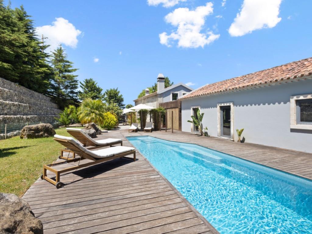 Exclusive Villa: Nature, History and Beach on the Doorstep