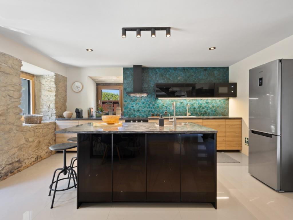 Exclusive Villa: Nature, History and Beach on the Doorstep