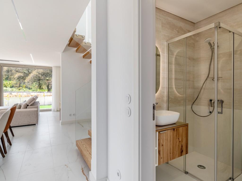 New villas built with quality and luxury details!