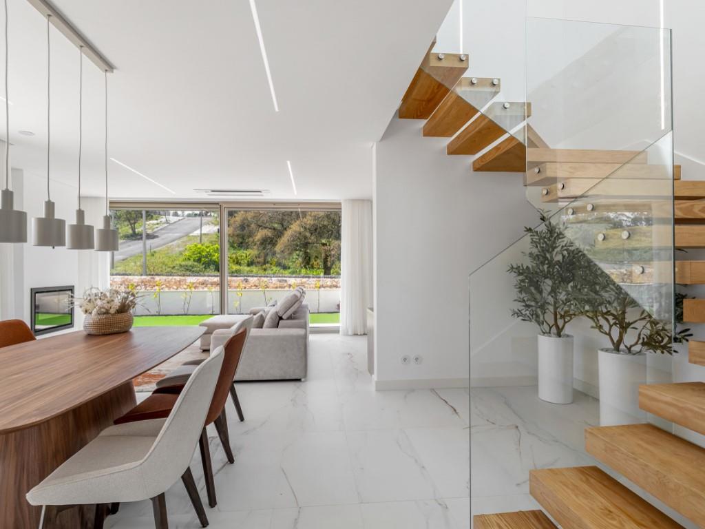 New villas built with quality and luxury details!