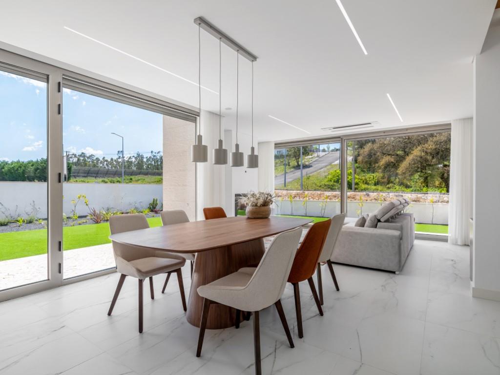 New villas built with quality and luxury details!