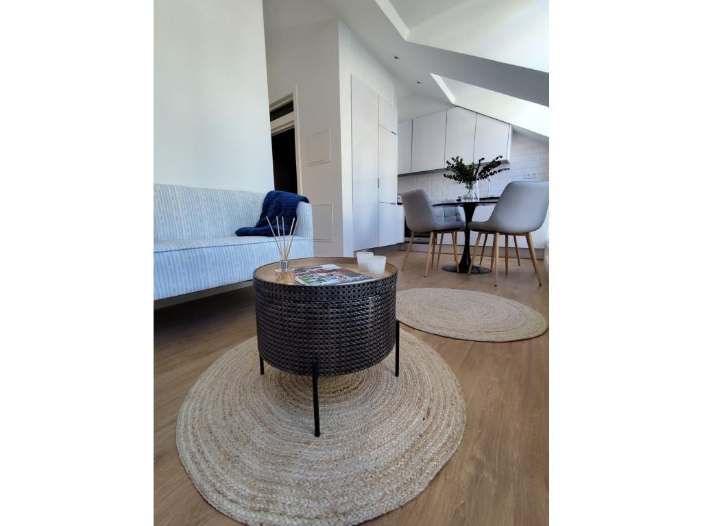 T2 Remodelado com Vista de Rio em São Vicente - Lisboa
